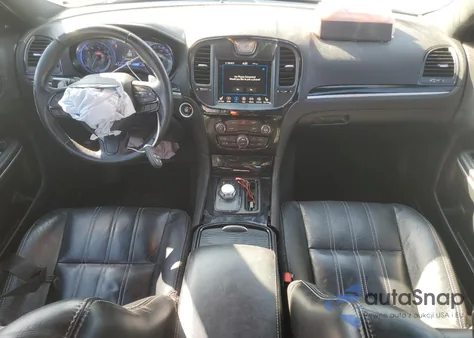 2019 Chrysler 300 S z USA, uszkodzony, nr VIN 2C3CCABG7KH515228